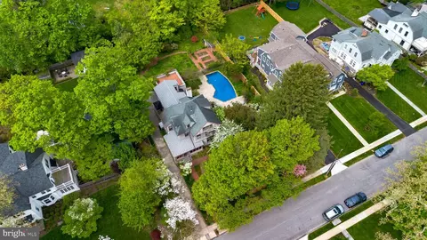 View/Area - 404 Oak Ln, Wayne, PA 19087 photo 3 of 4
