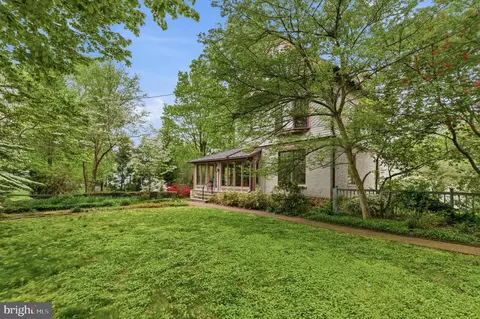 Exterior - 404 Oak Ln, Wayne, PA 19087 photo 19 of 21