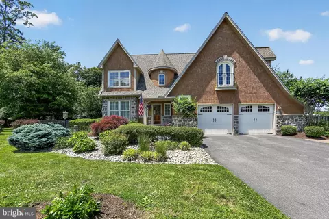 10 Kenmore Ln, Media, PA 19063