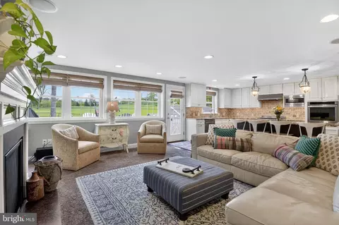 578 Rutherford Dr, Springfield, PA 19064