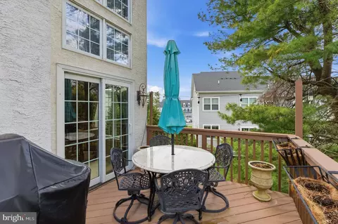 Exterior - 10 Riders Run, Newtown Square, PA 19073 photo 4 of 7