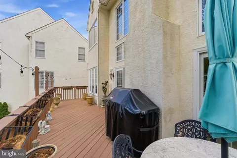 Exterior - 10 Riders Run, Newtown Square, PA 19073 photo 6 of 7