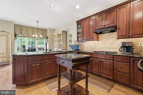 Kitchen - 10 Riders Run, Newtown Square, PA 19073 photo 3 of 4