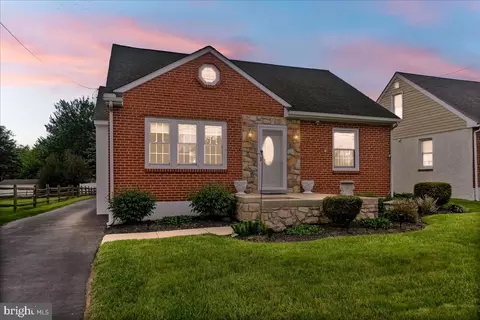4110 Naamans Creek Rd, Ogden, PA 19061