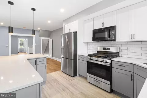 7818 Lennox Rd, Upper Darby, PA 19082