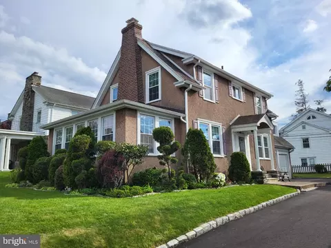 470 Gainsboro Rd, Drexel Hill, PA 19026