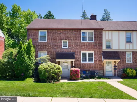 205 Hiawatha Ln, Drexel Hill, PA 19026