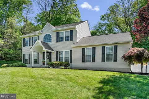3265 Charles Griffin Dr, Garnet Valley, PA 19060