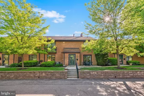 700 Ardmore Ave #510, Ardmore, PA 19003