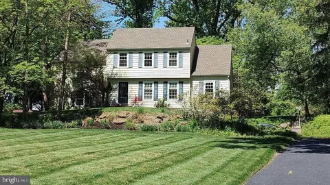 3441 Sawmill Rd, Newtown Square, PA 19073