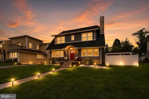 659 Aronimink Pl, Drexel Hill, PA 19026