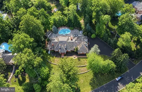21 Springton Pointe Dr, Newtown Square, PA 19073