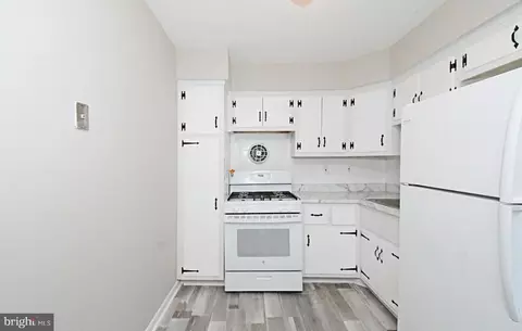 Kitchen - 356 Beverly Blvd, Darby, PA 19082 photo 1 of 8
