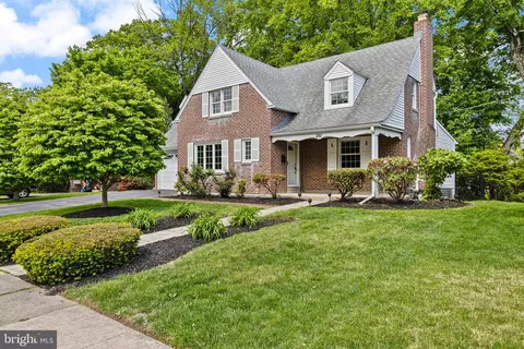 251 School Ln, Springfield, PA 19064
