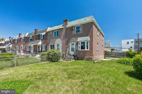 819 Grant Rd, Folcroft, PA 19032