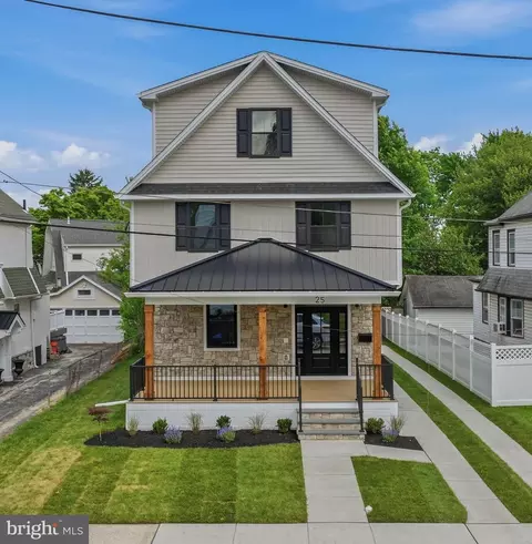 25 Oak Ln, Havertown, PA 19083
