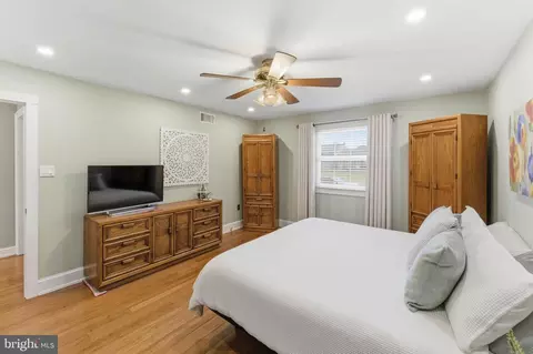 Bedroom - 447 Maddock Rd, Springfield, PA 19064 photo 3 of 6