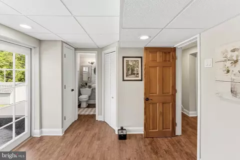 Entry Way - 447 Maddock Rd, Springfield, PA 19064 photo 2 of 3