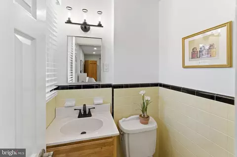 Bath - 447 Maddock Rd, Springfield, PA 19064 photo 1 of 3