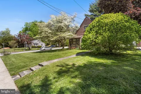 Exterior - 217 E Thomson Ave, Springfield, PA 19064 photo 5 of 7