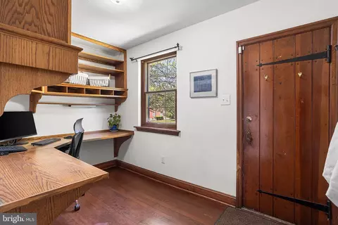 Entry Way - 217 E Thomson Ave, Springfield, PA 19064 photo 1 of 1