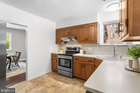 Kitchen - 217 E Thomson Ave, Springfield, PA 19064 photo 3 of 4