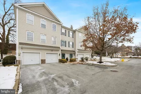5 B Hillview Cir, Lansdowne, PA 19050