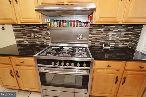 Kitchen - 7206 Spruce St, Darby, PA 19082 photo 3 of 3