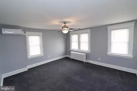 Living - 7206 Spruce St, Darby, PA 19082 photo 7 of 7