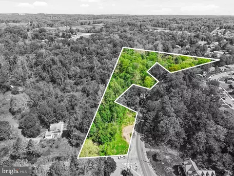 386 E Dutton Mill Rd, Brookhaven, PA 19015 photo 3