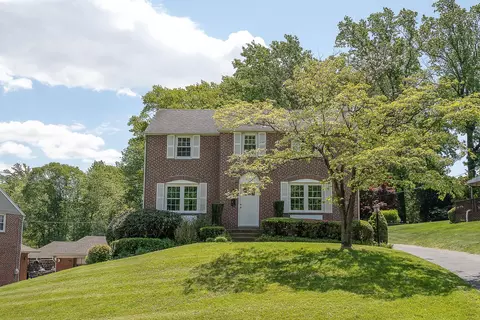 674 N Bishop Ave, Springfield, PA 19064
