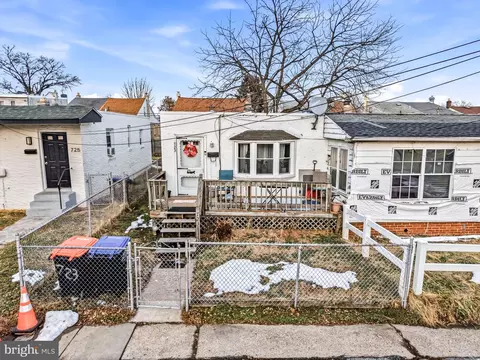 723 Mill St, Chester, PA 19013