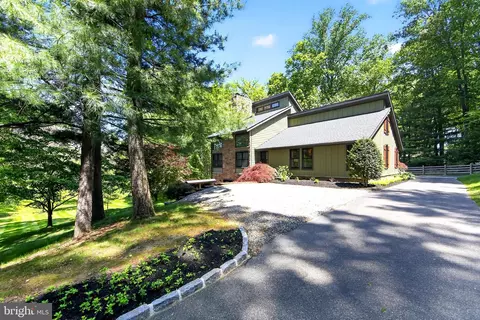 25 Oak Tree Hollow Rd #R, West Chester, PA 19382