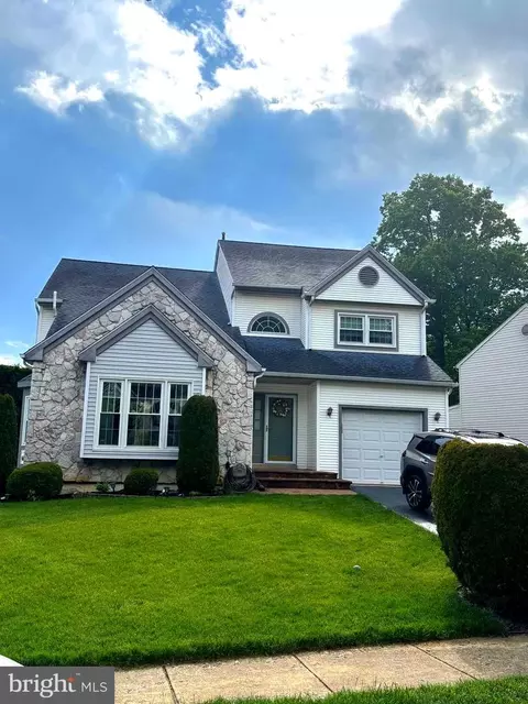 232 Beatrice Ln, Aston, PA 19014