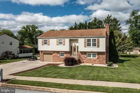 Exterior - 2202 Briarcliff Ave, Boothwyn, PA 19061 photo 11 of 11