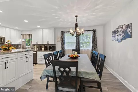 Dining - 2202 Briarcliff Ave, Boothwyn, PA 19061 photo 1 of 4