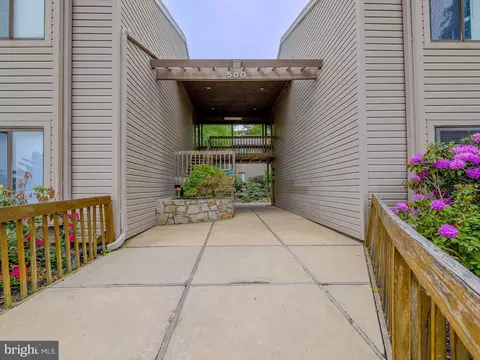 508 Pritchard Pl, Newtown Square, PA 19073