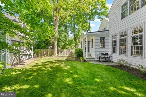 Exterior - 230 S Wayne Ave, Wayne, PA 19087 photo 8 of 17