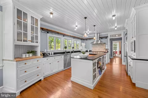 Kitchen - 230 S Wayne Ave, Wayne, PA 19087 photo 1 of 3