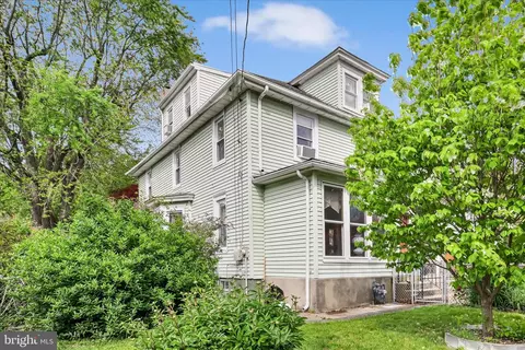Exterior - 1666 Ward St, Marcus Hook, PA 19061 photo 3 of 8