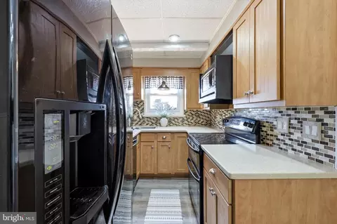 Kitchen - 110 Academy Ln, Upper Darby, PA 19082 photo 2 of 2