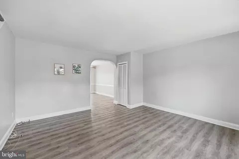 Living - 110 Academy Ln, Upper Darby, PA 19082 photo 1 of 4