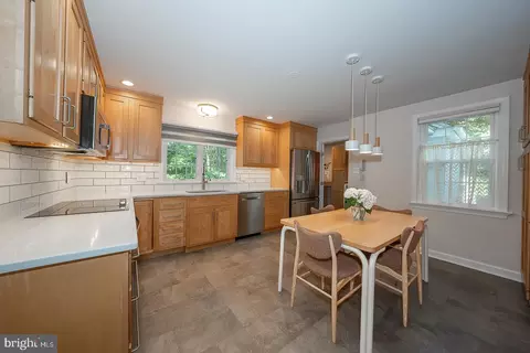 Kitchen - 734 Woodcrest Rd, Wayne, PA 19087 photo 1 of 2