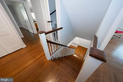 Entry Way - 734 Woodcrest Rd, Wayne, PA 19087 photo 3 of 4