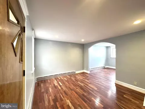 613 Copley Rd, Darby, PA 19082