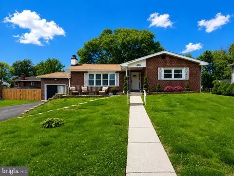 1010 Excelsior Dr, Chichester, PA 19014