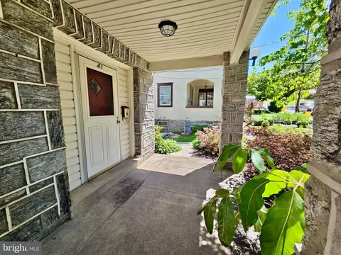 Exterior - 41 Wayne Ave, Springfield, PA 19064 photo 1 of 5