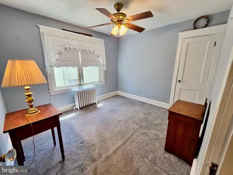 Bedroom - 41 Wayne Ave, Springfield, PA 19064 photo 4 of 5