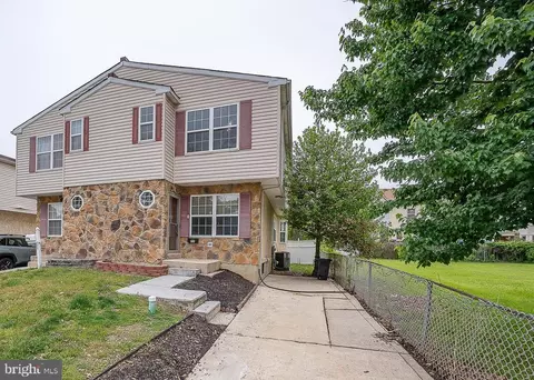 723 Broad St, Collingdale, PA 19023