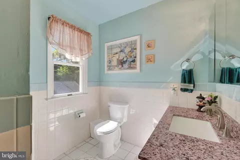2225 E Helms Mnr, Ogden, PA 19061 photo 25